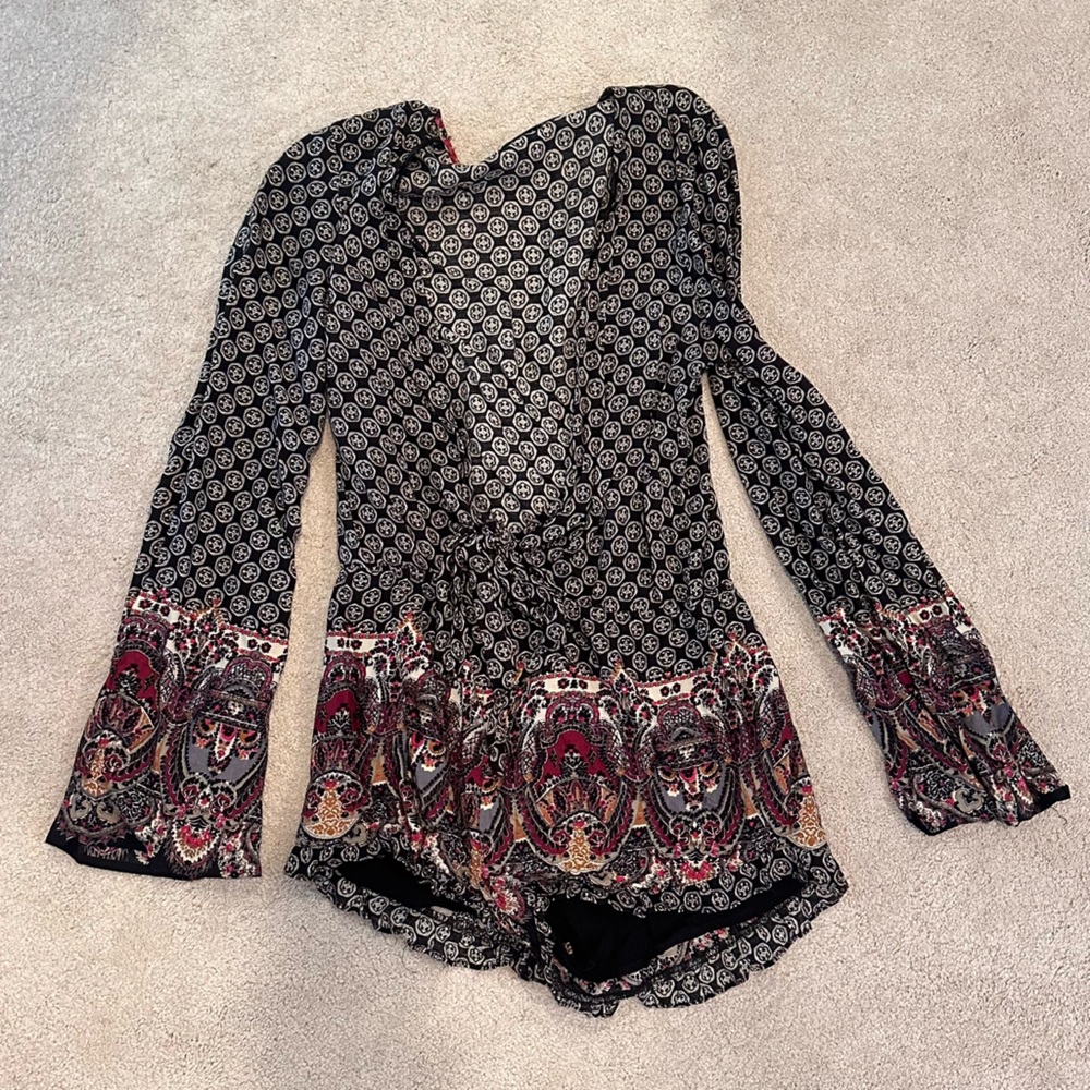 Stella Laguna Beach Black and Cream Patterned Romper